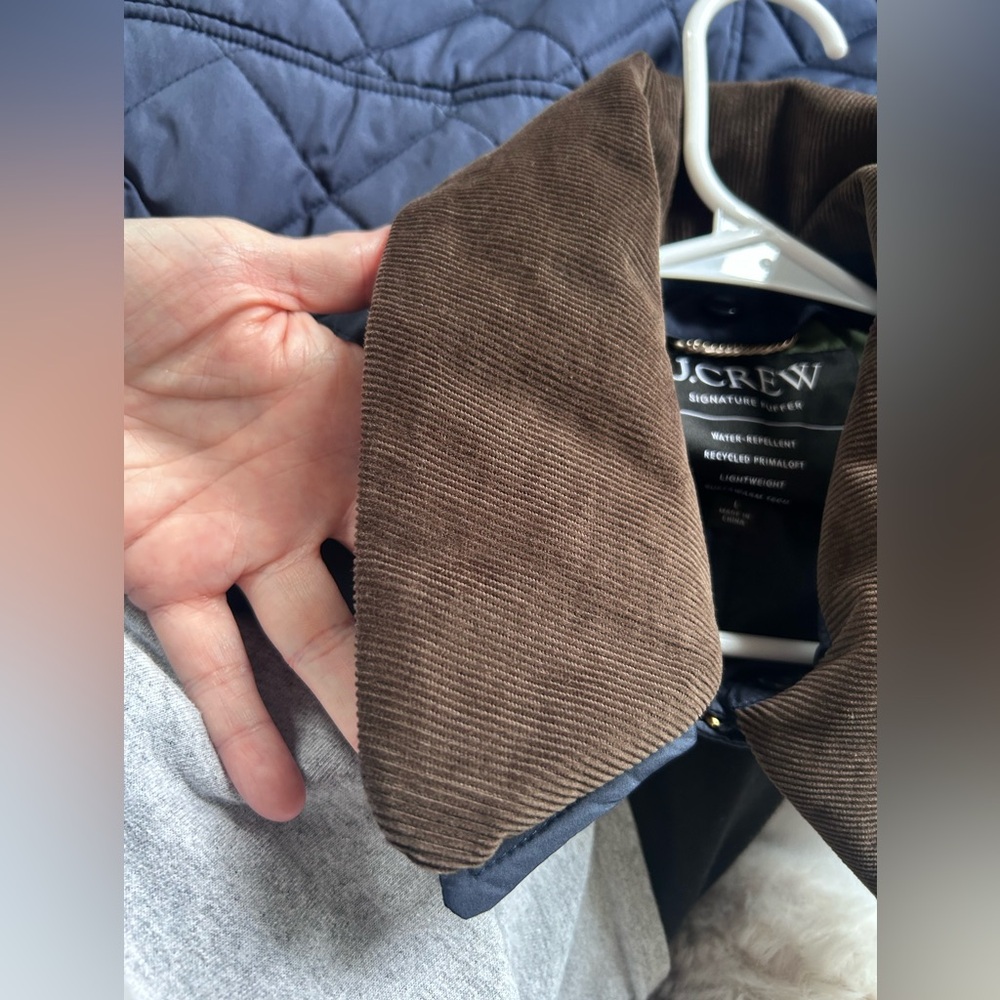 J.Crew Heritage quilted Barn Jacket™ with PrimaLoft® in Navy - Large. - Picture 12 of 16